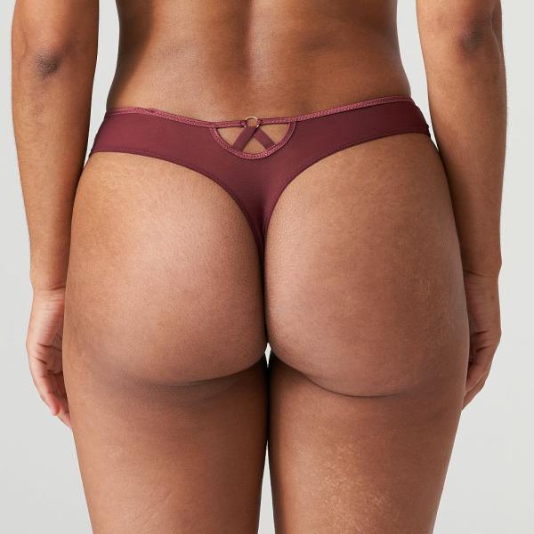 PrimaDonna Twist First Night thong, color merlot